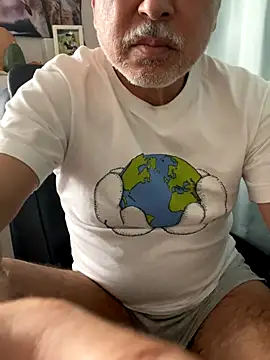 Snapshot of gholly2007 chatting on 27, 10, 2025 gholly2007 online show from 27, 10, 2025