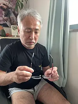 Snapshot of gholly2007 chatting on 20, 11, 2025 gholly2007 online show from 20, 11, 2025