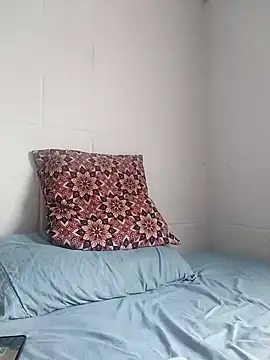 oxxy jean online show from 8, 4, 2026