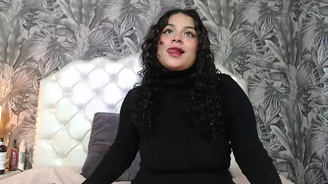 Snapshot of RylieRoss chatting on 23, 9, 2025 RylieRoss online show from 23, 9, 2025