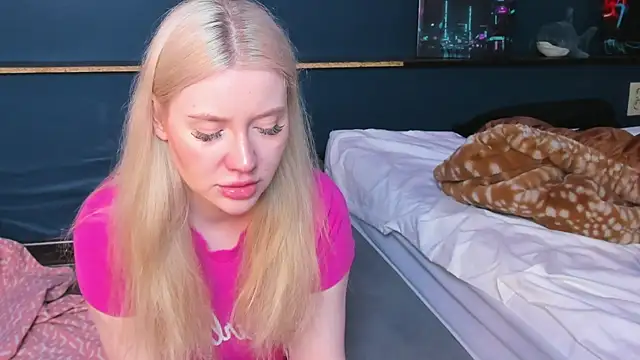 Lillie Berry online show from 10, 4, 2026