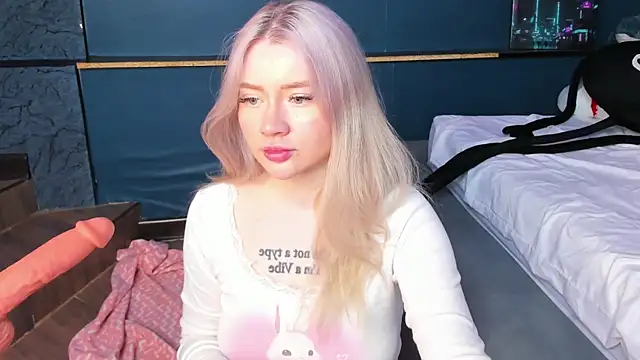 Lillie Berry online show from 20, 4, 2026