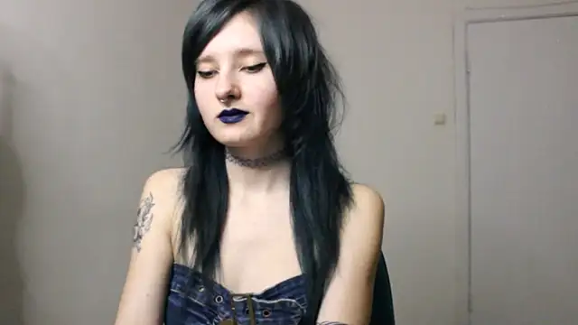 midnightsiren777 online show from 4, 11, 2025