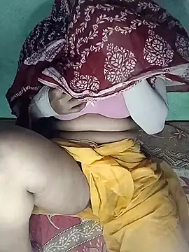 Hotty-Monaa online show from 9, 10, 2025