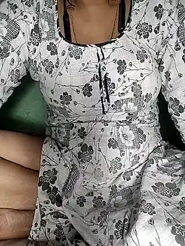 Hotty-Monaa online show from 13, 11, 2025