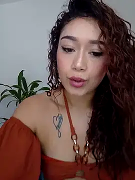 Snapshot of LilithAmber11 chatting on 9, 9, 2025 LilithAmber11 online show from 9, 9, 2025