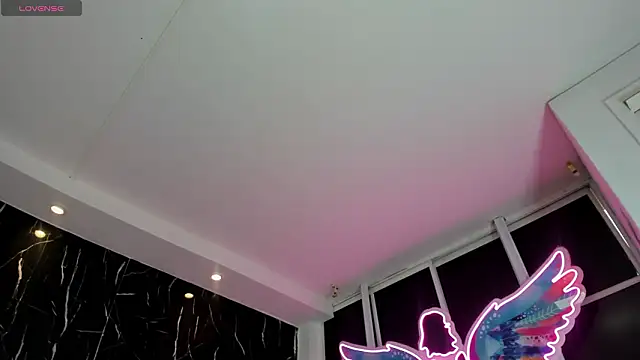 Nini Beyker online show from 8, 2, 2026