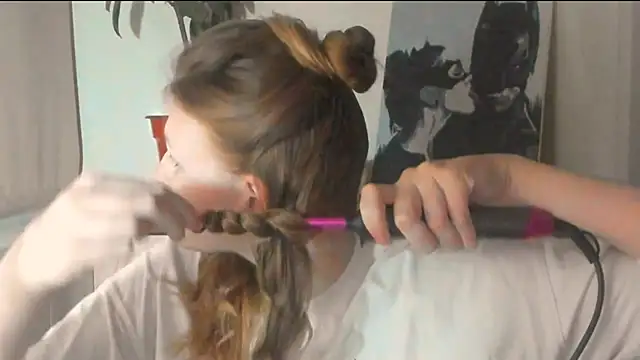 JuliaMuuun online show from 21, 3, 2026