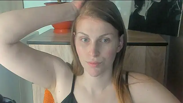 JuliaMuuun online show from 16, 4, 2026