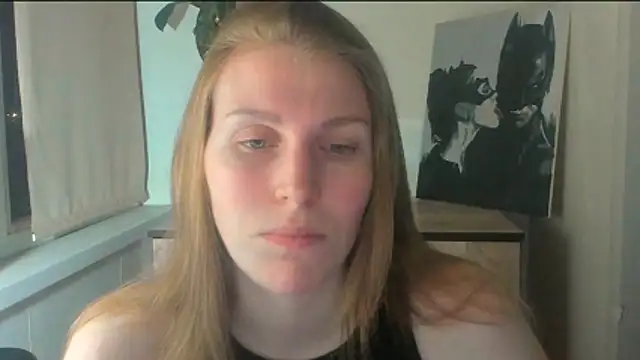 JuliaMuuun online show from 17, 4, 2026