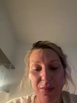 Snapshot of BaddieBossXX2 chatting on 11, 7, 2026 BaddieBossXX2 online show from 11, 7, 2026