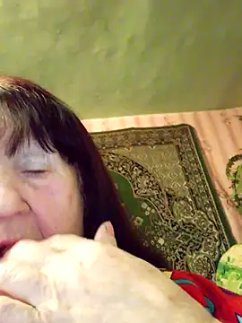 CrystalLime6411 online show from 10, 2, 2026