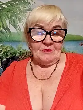 Snapshot of VioletSweet5566 chatting on 24, 4, 2026 VioletSweet5566 online show from 24, 4, 2026