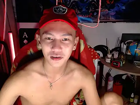 Snapshot of RalfAsian25 chatting on 18, 2, 2026 RalfAsian25 online show from 18, 2, 2026