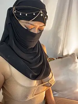 Snapshot of Amyraa_ chatting on 5, 10, 2025 Amyraa online show from 5, 10, 2025