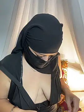 Snapshot of Amyraa_ chatting on 14, 10, 2025 Amyraa online show from 14, 10, 2025