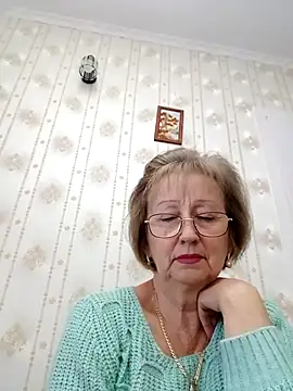 AlikaSwan5821 online show from 2, 12, 2025