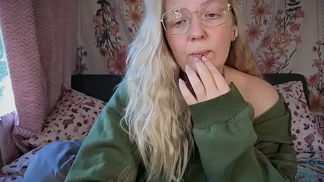 Snapshot of Daisyxoxo_ chatting on 25, 9, 2025 Daisyxoxo online show from 25, 9, 2025