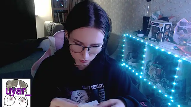 Snapshot of s_cara chatting on 15, 9, 2025 s cara online show from 15, 9, 2025