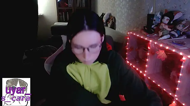 Snapshot of s_cara chatting on 5, 10, 2025 s cara online show from 5, 10, 2025