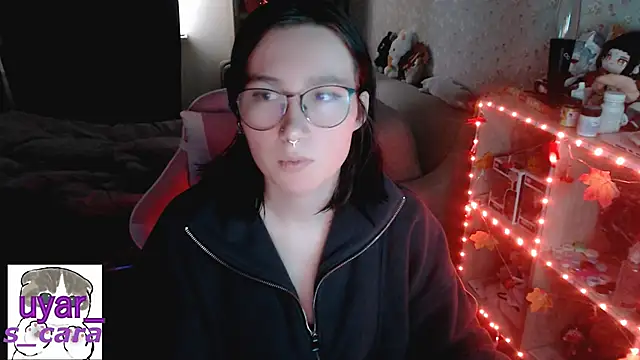 Snapshot of s_cara chatting on 16, 10, 2025 s cara online show from 16, 10, 2025