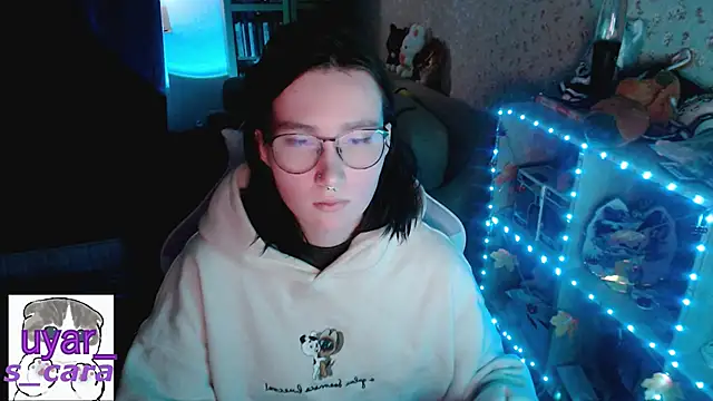 Snapshot of s_cara chatting on 9, 11, 2025 s cara online show from 9, 11, 2025