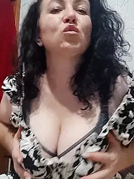 Snapshot of Velvet3451 chatting on 9, 9, 2025 Velvet3451 online show from 9, 9, 2025