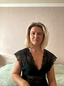 AliceSwan4011 online show from 16, 9, 2025