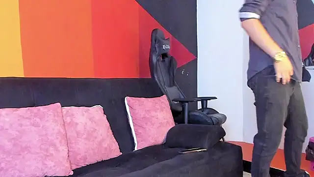 RowanCley online show from 24, 9, 2025