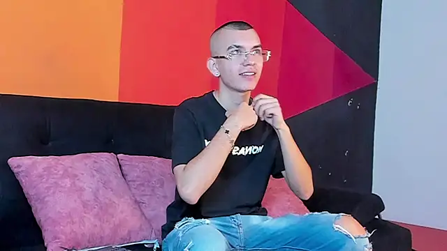 RowanCley online show from 25, 9, 2025