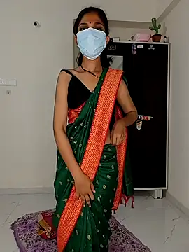 Snapshot of Shivani2002 chatting on 17, 5, 2026 Shivani2002 online show from 17, 5, 2026