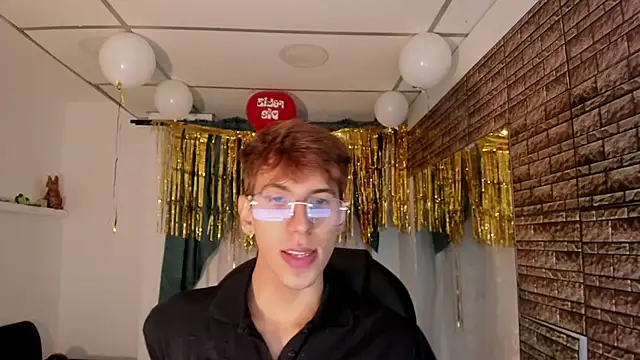 Angelicious Boy online show from 19, 9, 2025