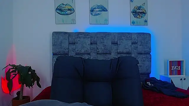 dirty model online show from 8, 10, 2025