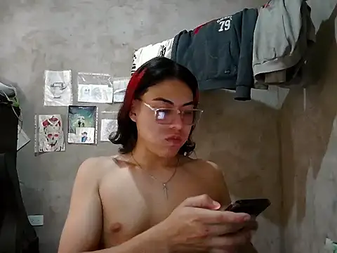 Snapshot of dirty_model chatting on 21, 4, 2026 dirty model online show from 21, 4, 2026