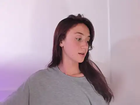 Snapshot of Amy_Kobold3 chatting on 8, 10, 2025 Amy Kobold3 online show from 8, 10, 2025