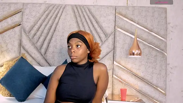 OliviaGarciaa online show from 28, 9, 2025