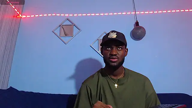 Snapshot of eebony_stallion chatting on 30, 5, 2026 eebony stallion online show from 30, 5, 2026