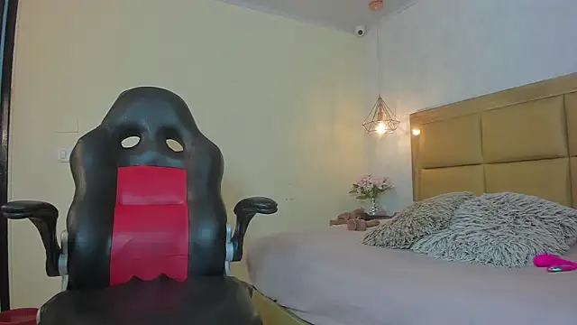 MELISSAROUGE online show from 22, 5, 2026