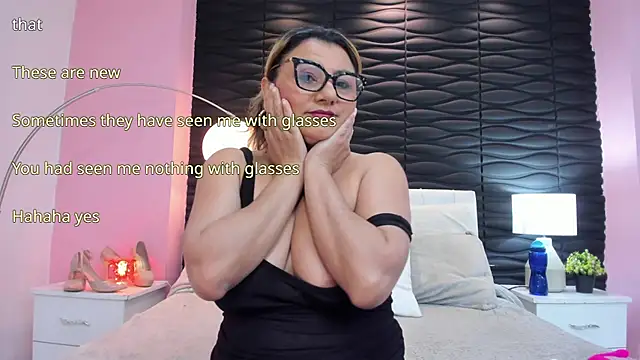 Snapshot of Nataly_Foley chatting on 13, 9, 2025 Nataly Foley online show from 13, 9, 2025