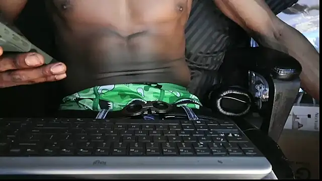 Snapshot of zaddytrey chatting on 17, 5, 2026 zaddytrey online show from 17, 5, 2026