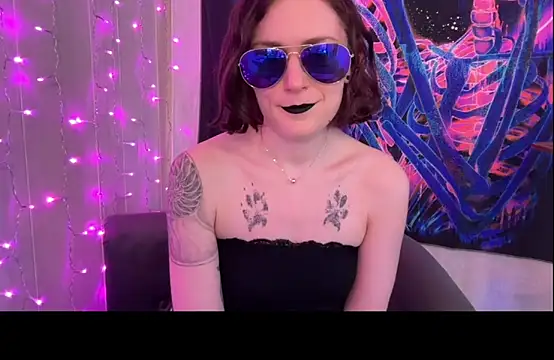 Snapshot of mistressannafoxx chatting on 14, 9, 2025 mistressannafoxx online show from 14, 9, 2025