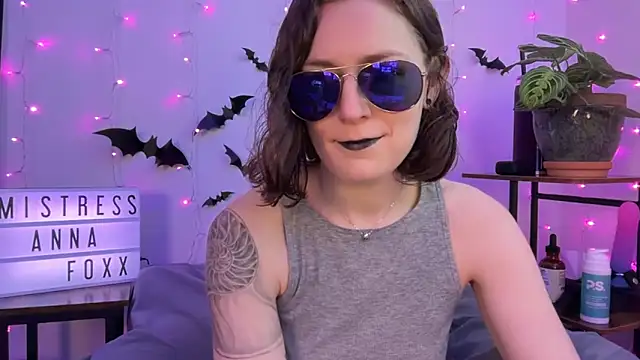 Snapshot of mistressannafoxx chatting on 11, 11, 2025 mistressannafoxx online show from 11, 11, 2025