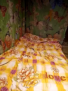 Snapshot of hotmomma8 chatting on 19, 12, 2025 hotmomma8 online show from 19, 12, 2025