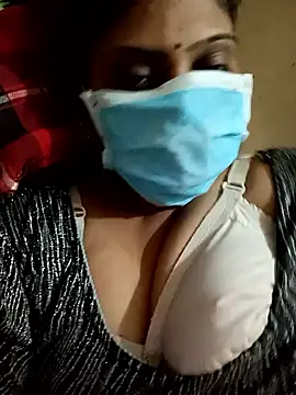 Snapshot of reena502 chatting on 14, 9, 2025 reena502 online show from 14, 9, 2025