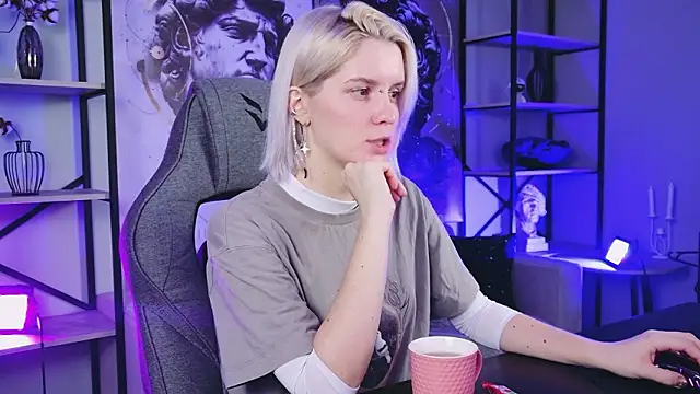 Snapshot of BethanyCloud chatting on 10, 2, 2026 BethanyCloud online show from 10, 2, 2026