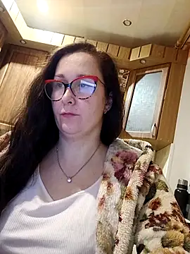 Amandda  online show from 13, 12, 2025