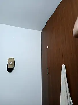 Carl Strip online show from 4, 12, 2025