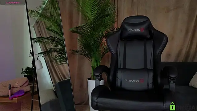 Snapshot of Relax_Time_ chatting on 17, 9, 2025 Relax Time online show from 17, 9, 2025