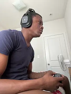 Snapshot of labishyoung25 chatting on 4, 2, 2026 labishyoung25 online show from 4, 2, 2026