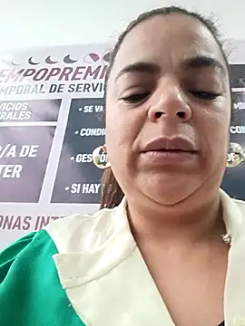 Mia-Glow online show from 15, 12, 2025